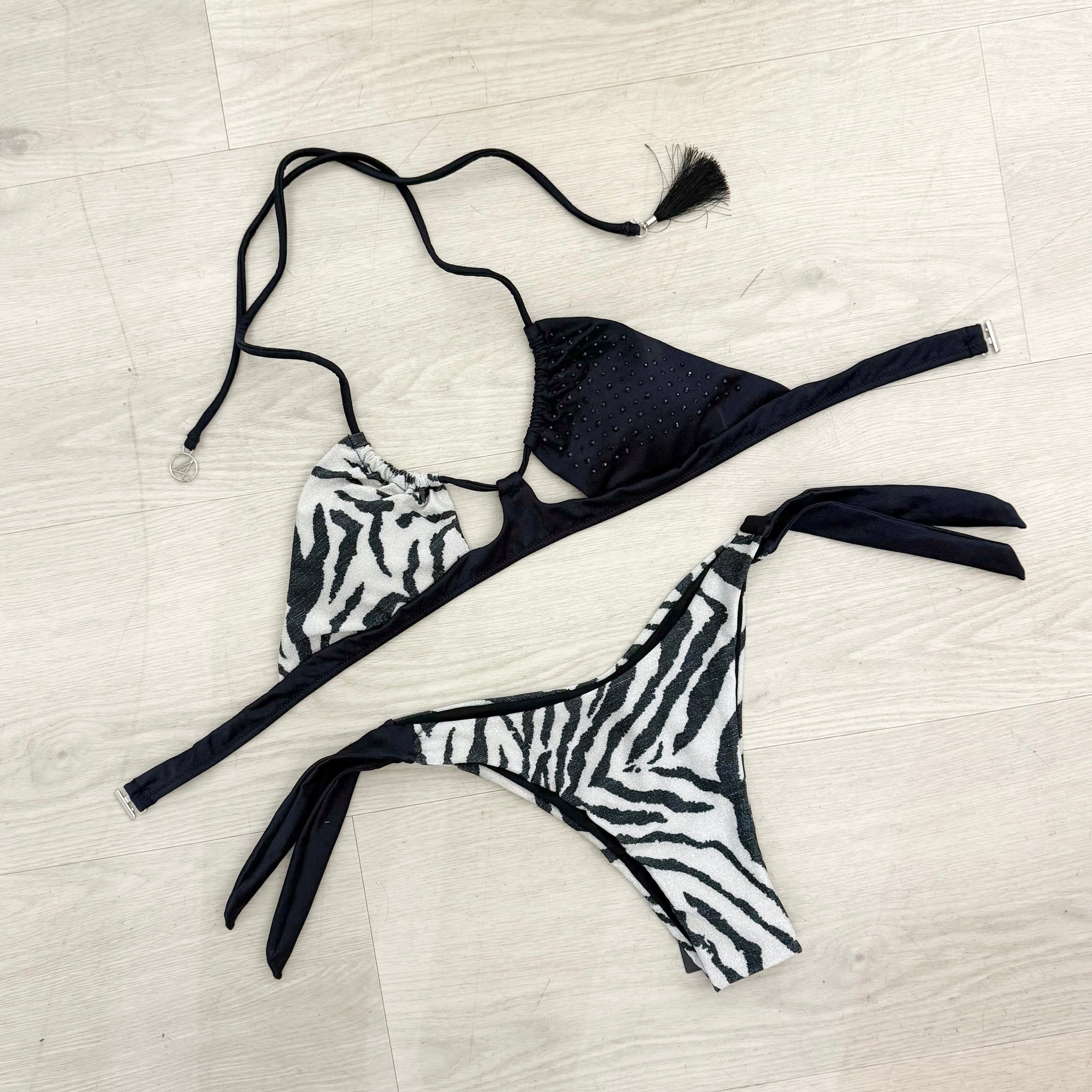 4GIVENESS Top Zebra Night